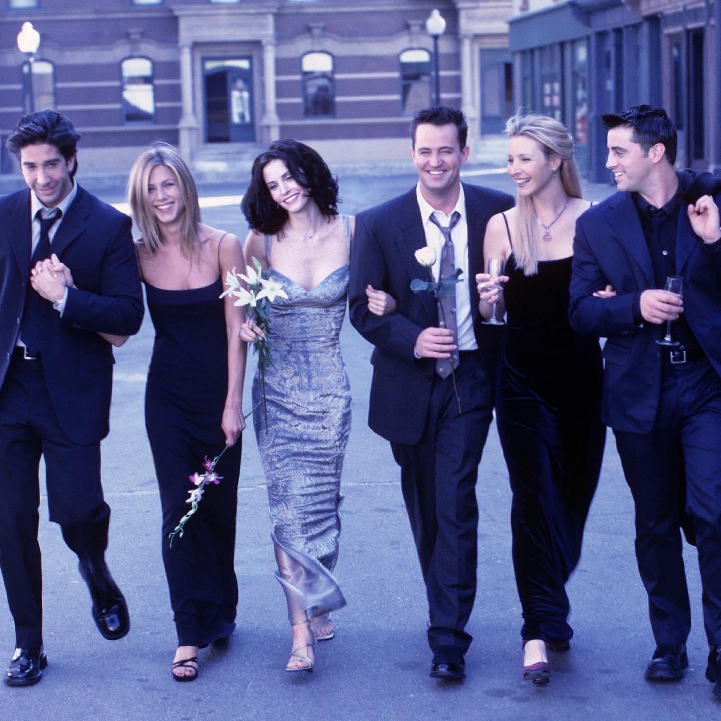 Lisa Kudrow “Wants To Adopt Matthew Perry's Dog” As She Shares Sad Theory Behind His Death
